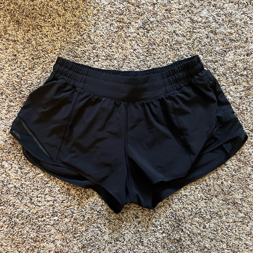 Lululemon Hotty Hot Shorts 2.5 Inch Size 8
